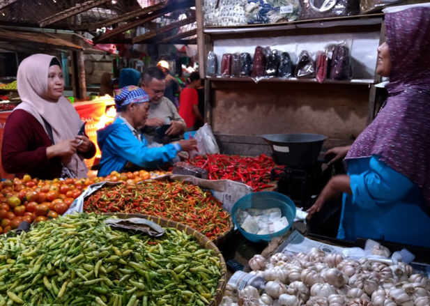 Harga Cabai di Pasar Tradisional Probolinggo Tembus Rp80 Ribu&nbsp;
