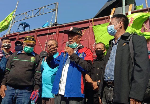 Ratusan Orang Demo Tolak Pengesahan UU Omnibus Law, Buruh: Ini Baru Awal