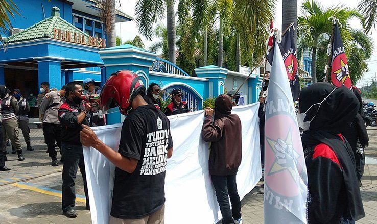 Dukung KPK, Gepal Demo Minta Usut Tuntas Korupsi PDAM Gresik