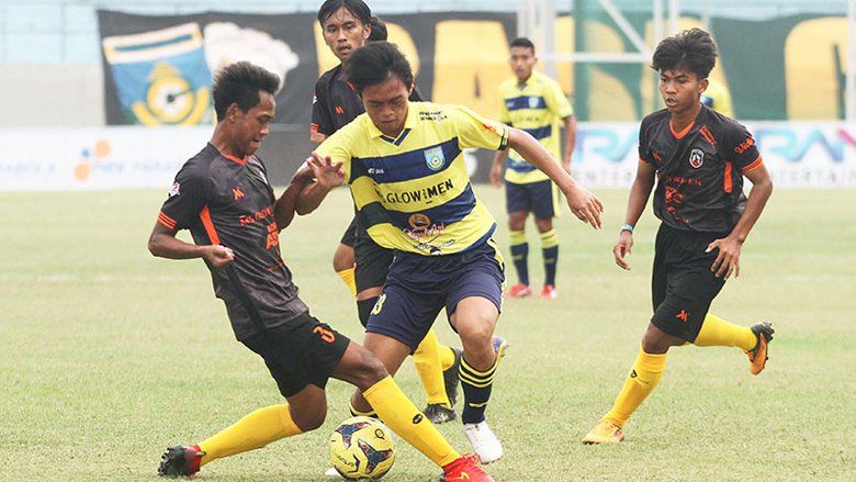 Benahi Lini Belakang, Gresik United Hajar Malang United Dua Gol Tanpa Balas