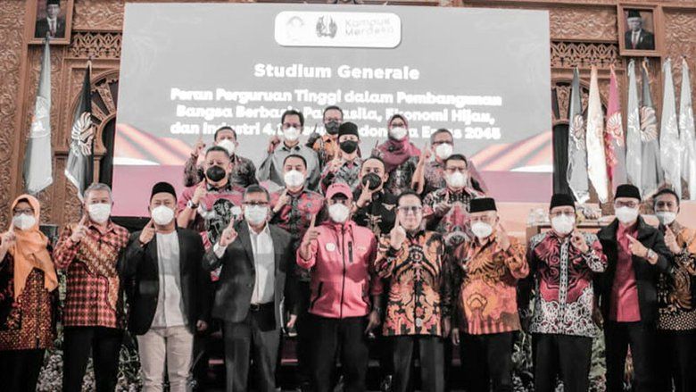 Bupati Gresik dan Unesa Teken Kerjasama Pengembangan Pendidikan