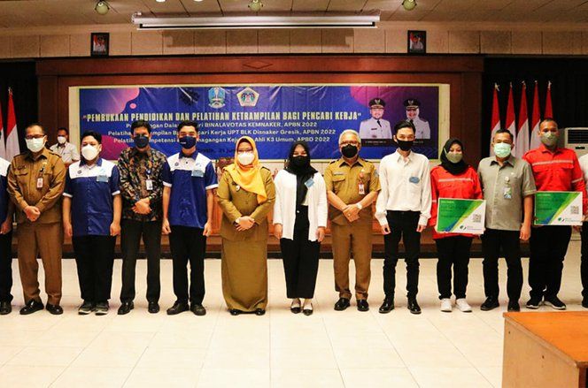 Wabup Gresik Minta Disnaker Cetak Generasi Siap Masuki Pasar Kerja.
