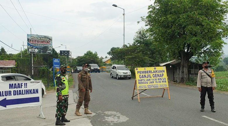 Masih Level 2, Bupati Mojokerto Kekeh Terapkan Ganjil-Genap Kawasan Wisata Pacet-Trawas Dilanjutkan
