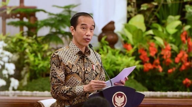 Jokowi Bakal Minta DPR Revisi UU ITE, Jika Tak Bisa Beri Rasa Keadilan