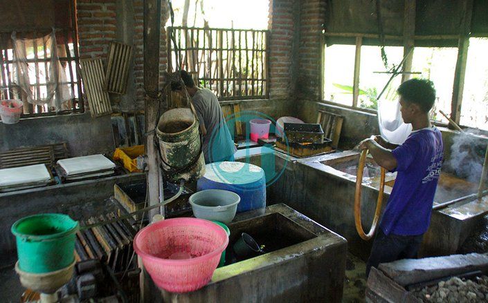 Menilik Kampung Tahu di Situbondo