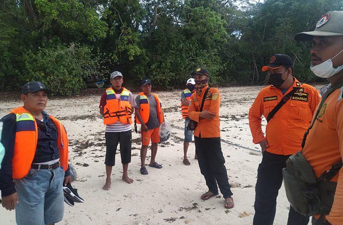 Kapal Bintang Sonar Tenggelam di Perairan Banyuwangi, 4 Orang Hilang