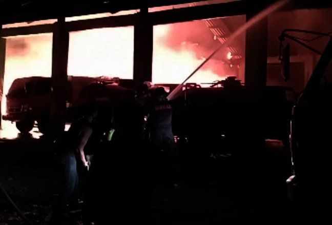 TPA di Kota Probolinggo Terbakar, 5 Truk Operasional Dilalap Api