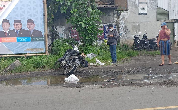 Pemotor Asal Sidoarjo Tewas Terlindas Truk By Pass Mojokerto