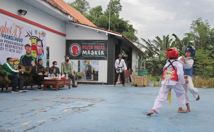 Atlit Taekwondo Kota Probolinggo Borong Medali Emas di Kejurprov Jatim