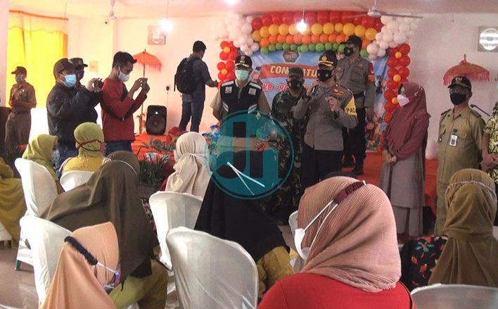 Wisuda dan Perpisahan Raudlatul Athfal Perwanida Dibubarkan, Oshilova Garden Disegel
