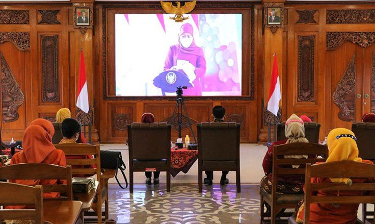 Peringati Hari Ibu, Gubernur Khofifah Apresiasi Program Pemberdayaan Wanita di Kota Mojokerto