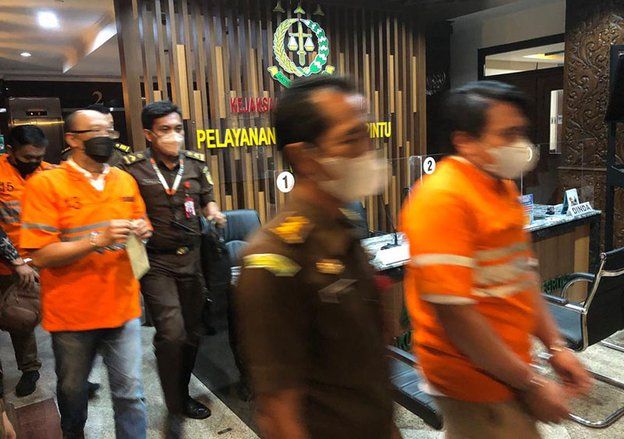 Lakukan Kredit Macet Senilai 54, Miliar di Bank Jatim, Kejati Jatim Tahan 4 Orang