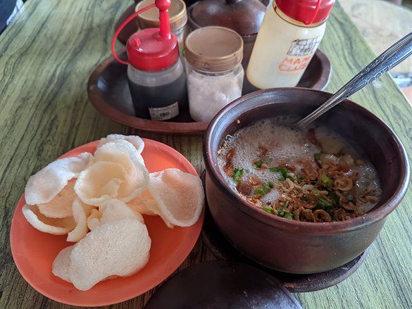 Cita Rasa Nikmat Bubur Ayam Bakar Kendil Ponorogo