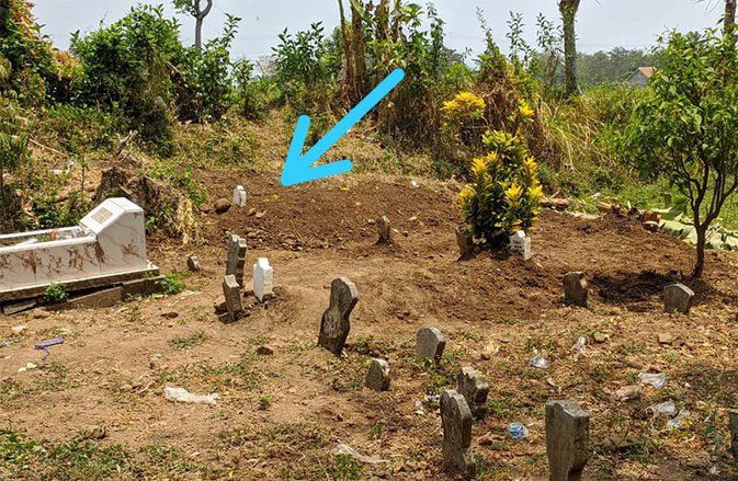 Mistis? Makam di Mojokerto Dibongkar Pihak Keluarga