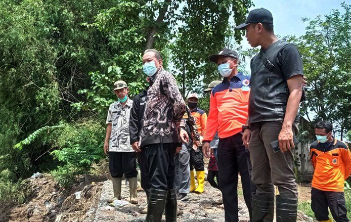 Pasca Banjir Dringu, Pemkab Probolinggo Segera Bangun Tangkis Penahan Air Sementara