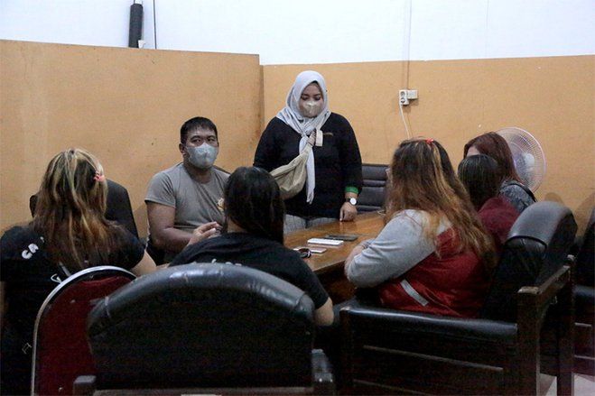 Satpol PP Probolinggo Gerebek Tempat Mesum Berkedok Warung dan Karaoke 