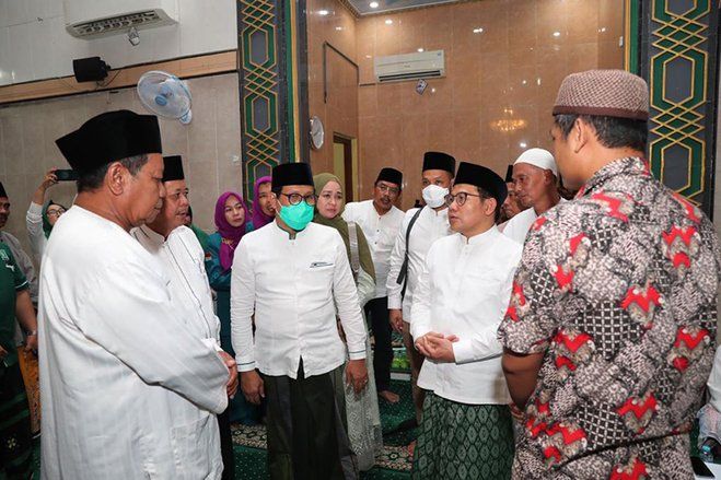 Ikuti Tahlil 7 Hari Warga Benowo Korban Tol Sumo, Muhaimin Sampaikan Empati