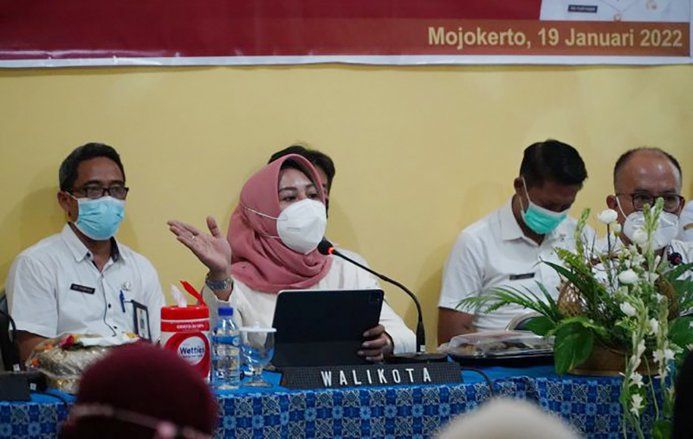 Di Kelurahan Kauman, Ning Ita Imbau Pembangunan Sesuai Potensi Kebutuhan