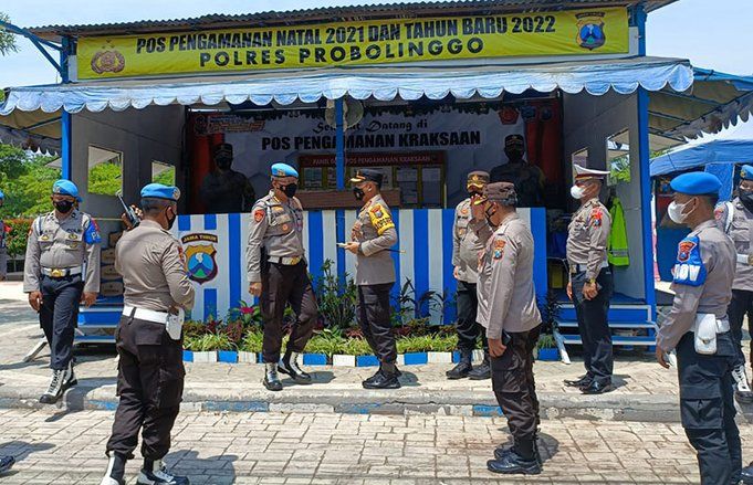Divisi Propam Mabes Polri Cek Pos Pengamanan Ops Lilin Semeru, Kraksaan, Probolinggo