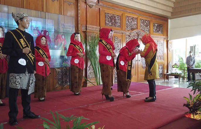 Puncak Hari Koperasi ke-74, Wali Kota Nobatkan Duta Koperasi Kota Mojokerto 2021