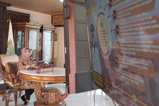 Jadi Narasumber di Acara Politama, Ning Ita Jelaskan Kisah Sukses Perkembangan UMKM