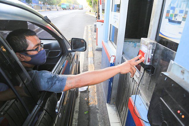  

Pelindo III Perbanyak Layanan Kartu Non Tunai