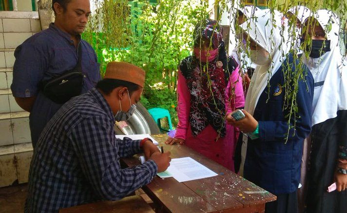 Ratusan Santri Jember Balik ke Ponpes&nbsp;Nurul Jadid, Organisasi Alumni Bantu&nbsp;Tes&nbsp;GeNose