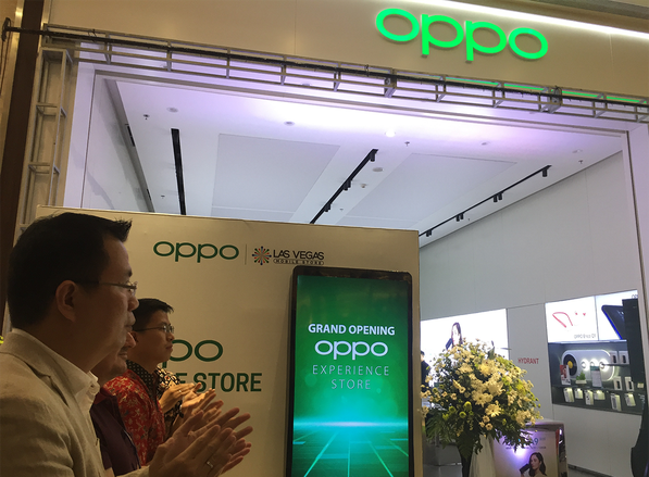 Oppo Bidik Pasar Menengah Atas di Surabaya