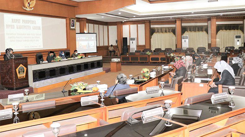 DPRD Gresik Paripurnakan Empat Ranperda Inisiatif, Satu Ranperda Prakarsa Pemerintah Daerah