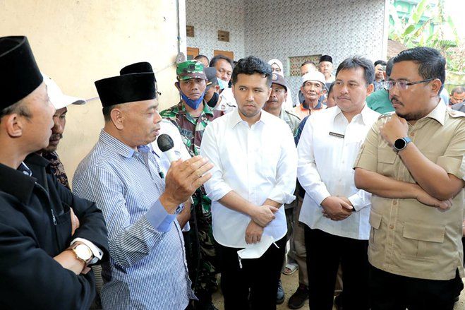 Kunjungi Peternak di Pasuruan, Anwar Sadad: BTT PMK Harus Jelas