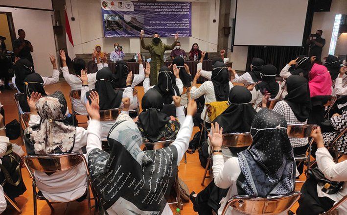TOT Targetkan Sukses Bentuk Pengasuh Pra Literasi Anak Usia Dini, Bupati Ikfina: Tolong Fokus