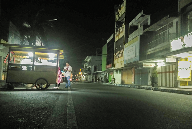 Baru Diterapkan Jam Malam, Penghasilan Pedagang Turun 