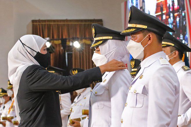 Resmi Jadi<strong> </strong>Bupati Wanita Mojokerto Pertama, Ini Kata Ikfina Fahmawati dan Pesan Khofifah