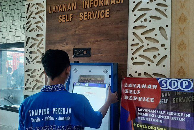 Terus Berinovasi, Lewat Anjungan Mandiri, WBP Lapas Sidoarjo Bisa Tahu Kapan Bebas
