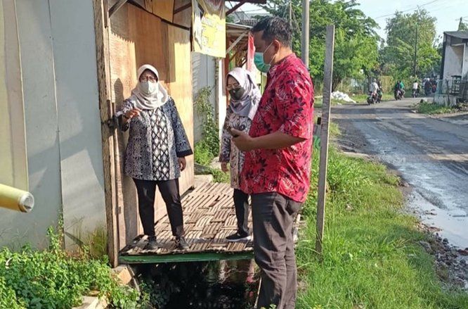 Camat dan Lurah Dinilai Biarkan Puluhan Bangunan Berdiri di Gebang Putih