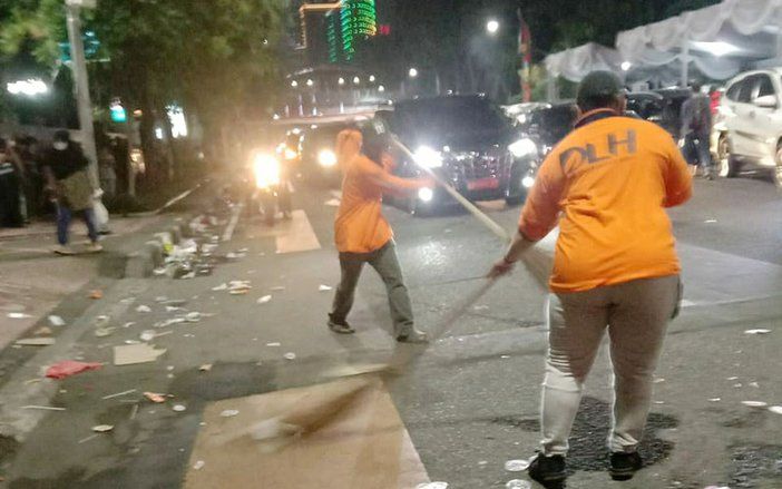 30 Ton Sampah Terkumpul Usai Pagelaran Surabaya Vaganza