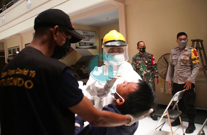 Hasil Tes Swab Dua Pelajar SMK Asal Sumatera Positif Covid-19