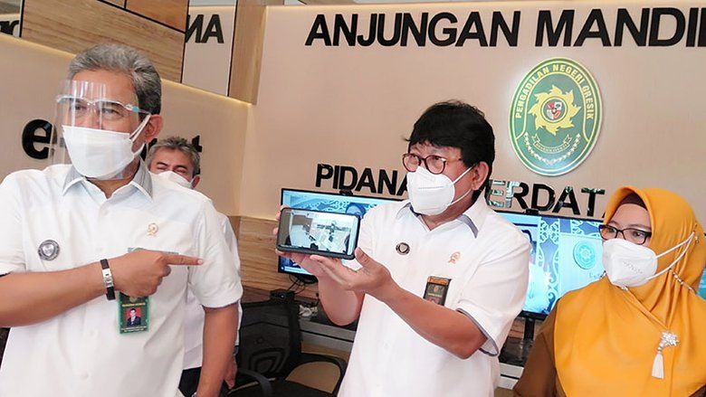 Pencari Keadilan di Gresik Dipermudah Lewat Anjungan Mandiri PTSP Online