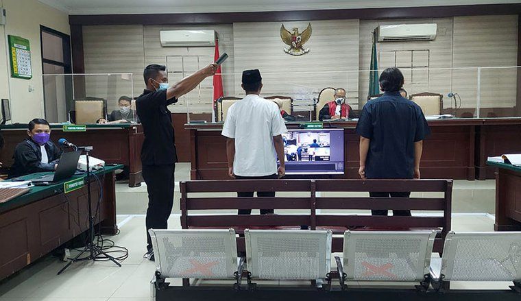 Ajudan Bupati Nganjuk Akui aliran Uang Suap untuk Beli Mobil dan Foya-foya