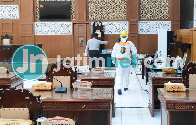 Ada Yang Positif Covid-19, Kantor DPRD Kota Probolinggo Disterilisasi