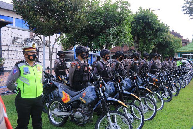 419 Personel Sekat Kabupaten Madiun dari Pemudik