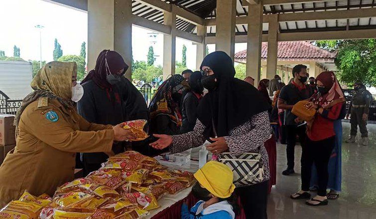 3100 Liter Minyak Goreng Disiapkan Pemkab Ponorogo Untuk Operasi Pasar
