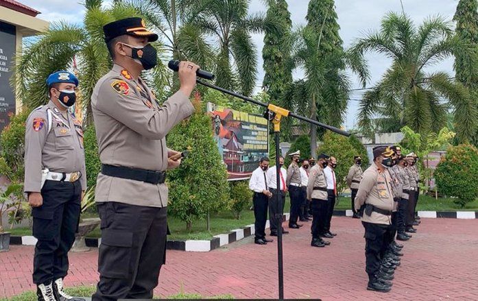 Polres Probolinggo Sekat Jalur Tapal Kuda Selama PPKM Darurat
