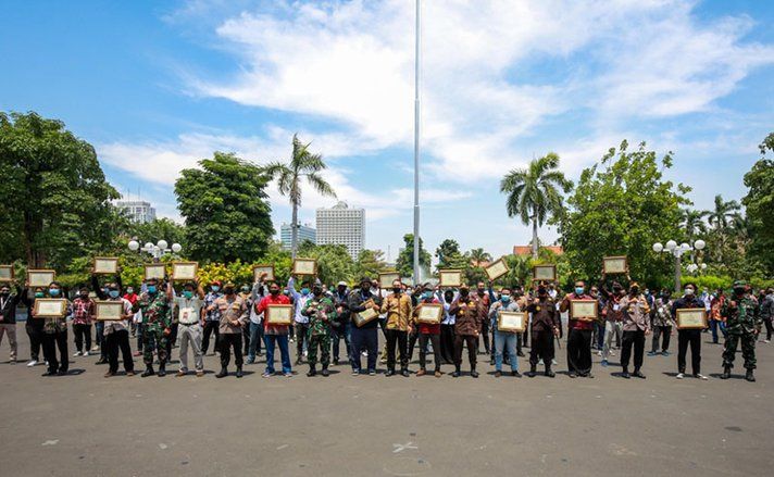 Berhasil Jadikan Status Kuning, Kerja Keras Relawan Surabaya Memanggil Dapat Apresiasi