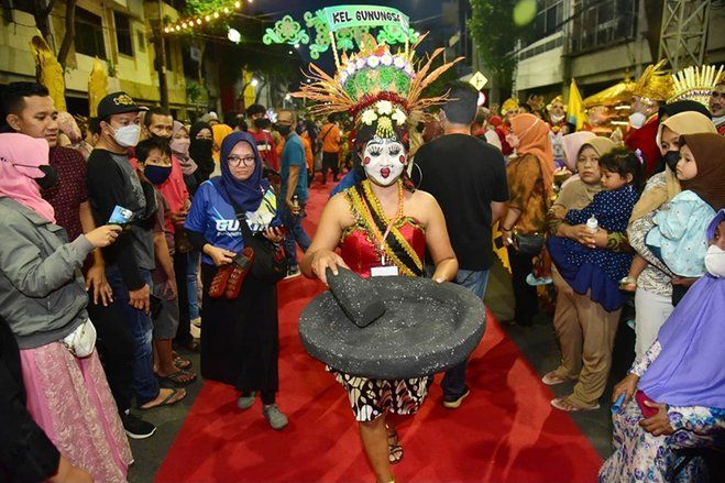 Festival Rujak Uleg Momen Kebangkitan Ekonomi dan Trigger Kya-Kya di Surabaya Hidup Kembali
