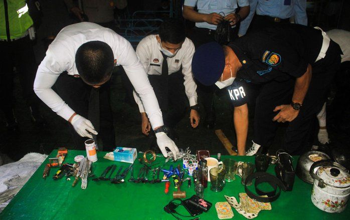 Razia Gawai dan Narkotika, Lapas Mojokerto Malah Temukan Sajam dan Kunci T