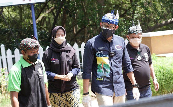 Sandiaga Uno Puji  Wisata Kampung Blekok Situbondo Dilengkapi Scan Barcode PeduliLindungi