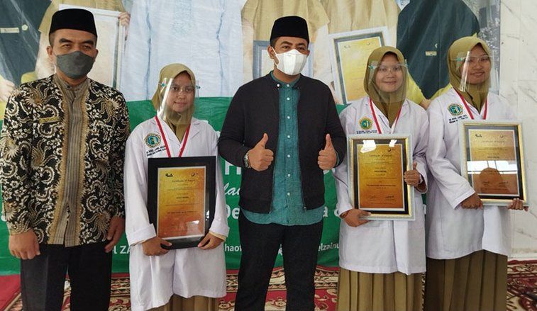 Santriwati Genggong Juarai International Award Japan, Design, Idea and Invention Expo