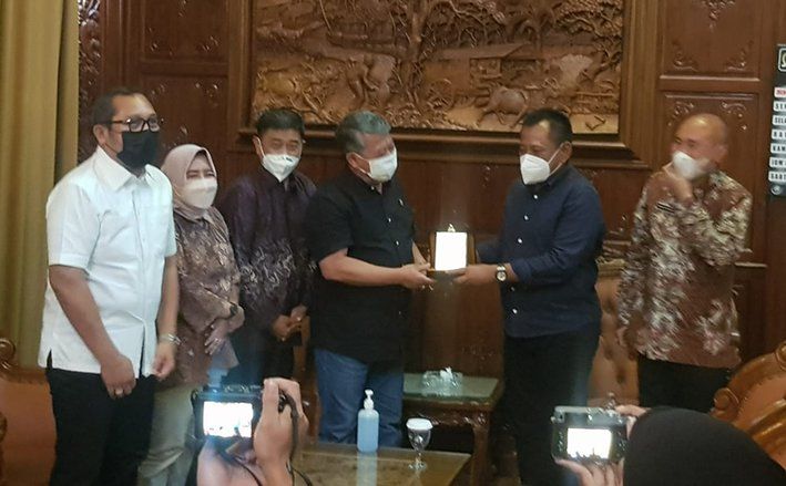 Jaga Kesinambungan, Pj Sekdaprov Kenalkan Pengganti ke DPRD Jatim