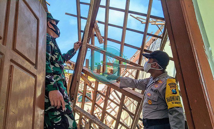 Atap Sekolah Roboh, Dindik Ponorogo Gelontor Dana Rp 380 Juta